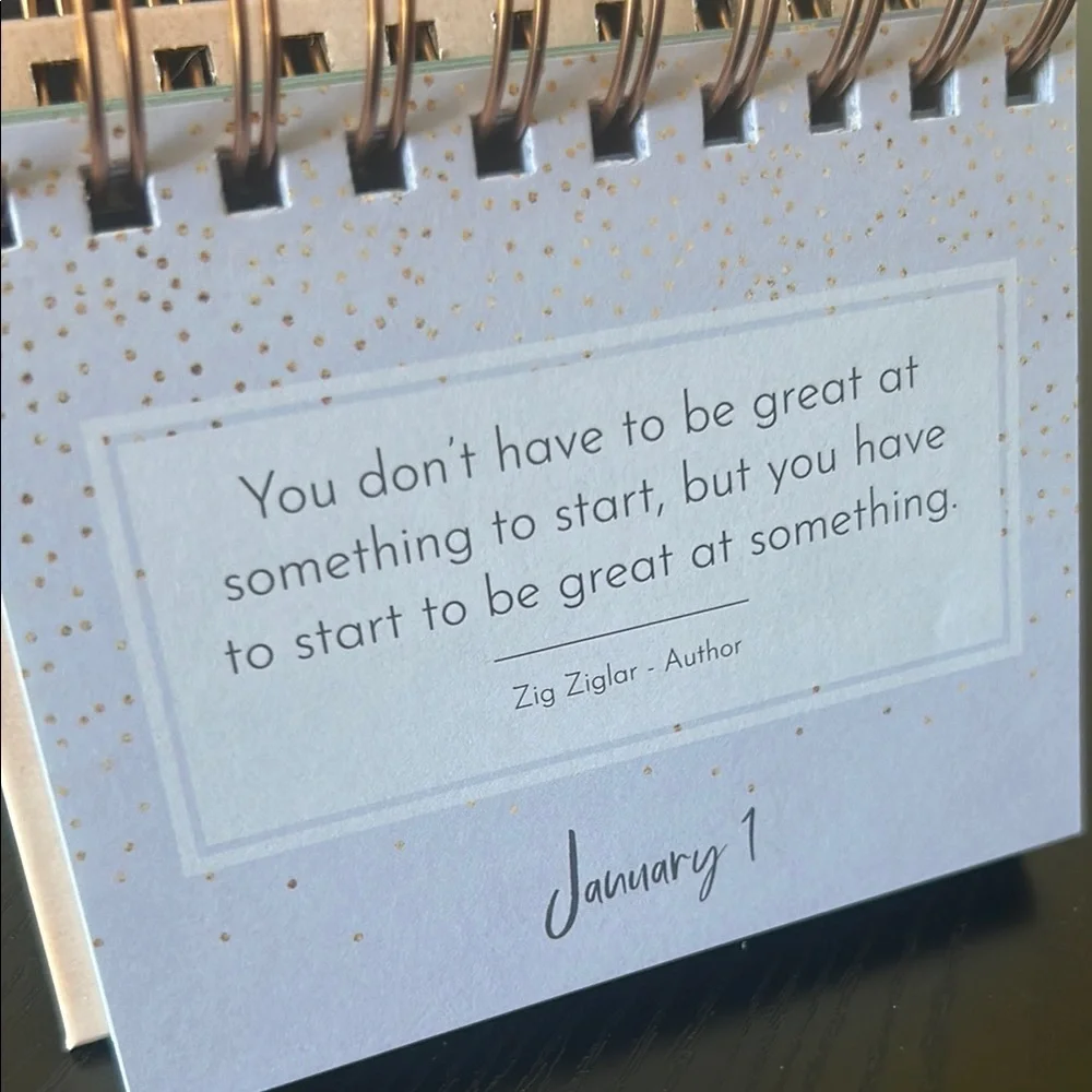 RYVE Inspirational Quotes Desk Calendar